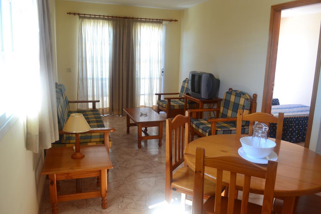 Arena Sol Apartment Puerto de Santiago  Room photo